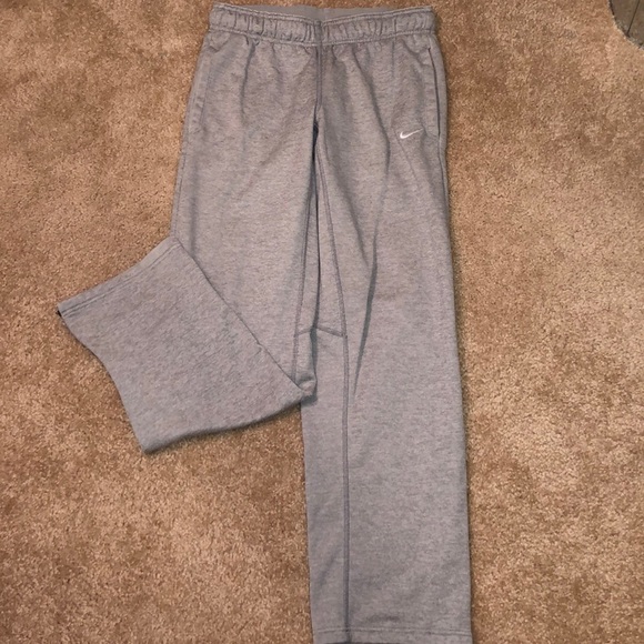 light gray nike sweatpants